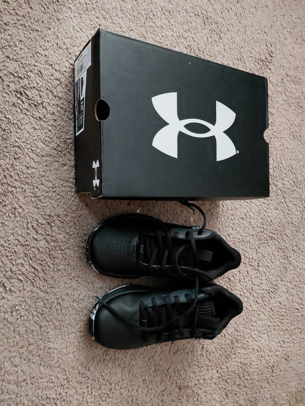Under Armour Men's Black Athletic Shoes